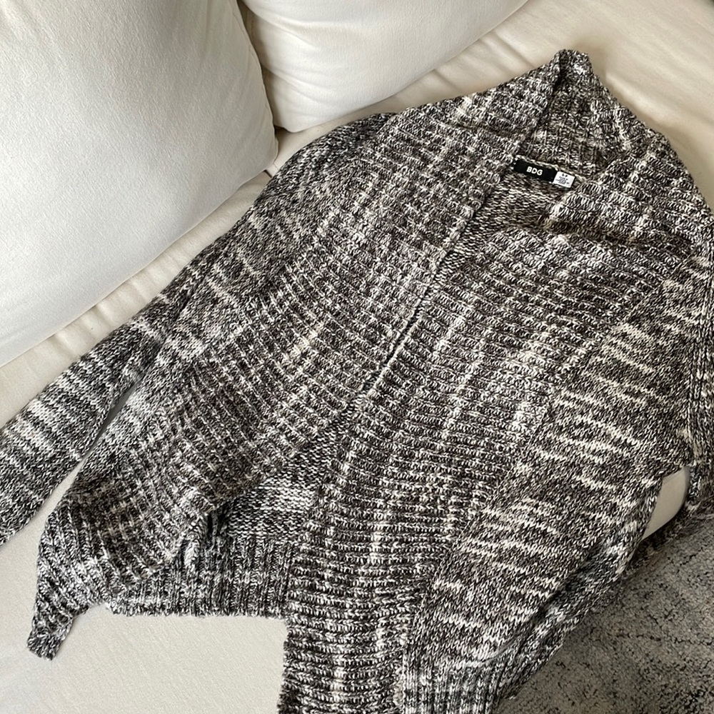 The COMFIEST knit cardigan